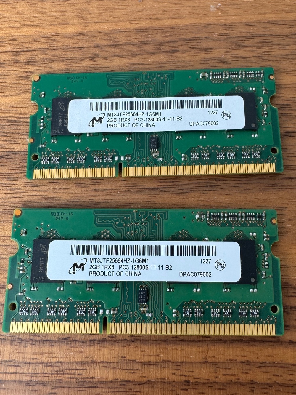 2GB DDR3 SO-DIMM (laptop) RAM sticks